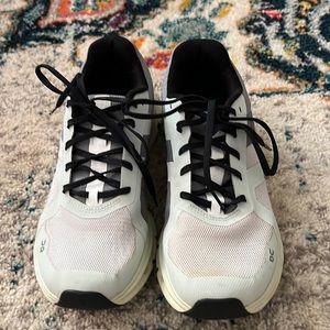 ON Cloudrunner shoes.  Lots of life left W’s size 8.